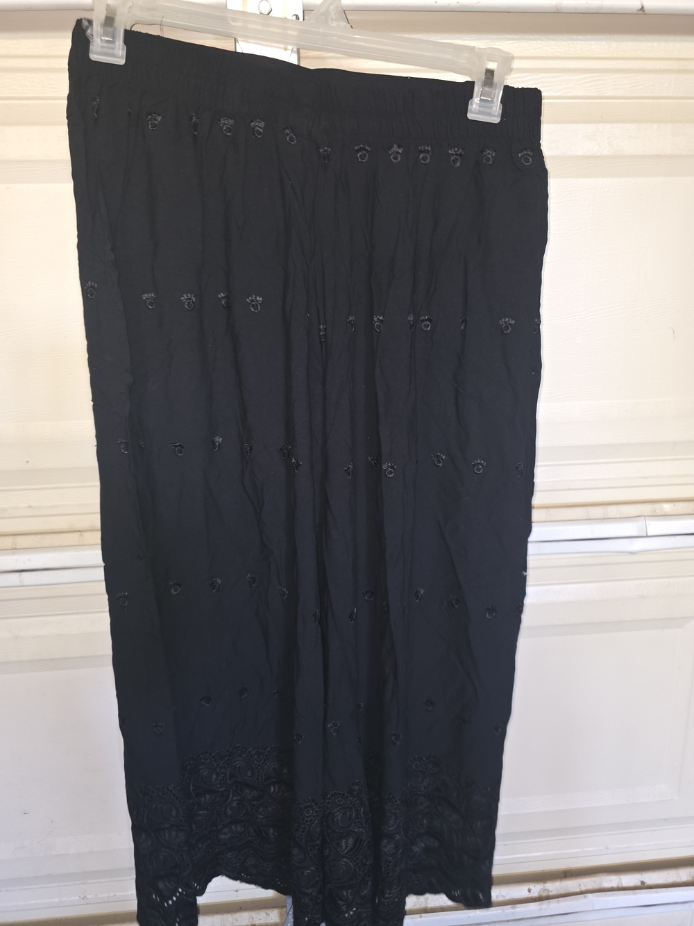 Women's Black Wide-Leg Embroidered Pants